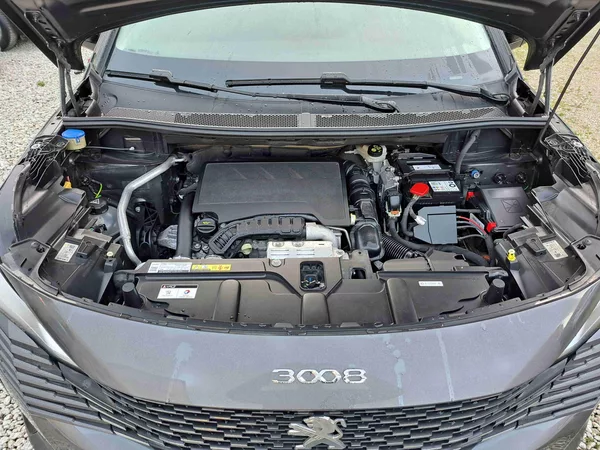 Peugeot 3008 1,2 PT ALLURE LED 18ALU NAVI - foto 17