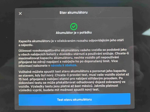 Tesla Model Y RWD 255kW Standard Range 19ALU - foto 16