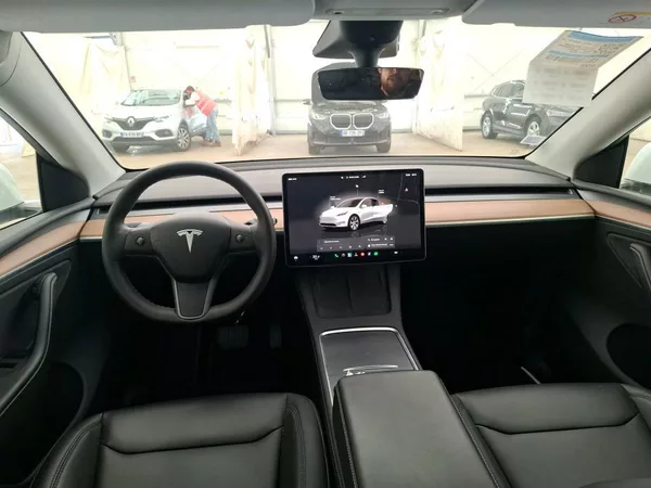 Tesla Model Y AWD Long Range PŘIPRAVUJEME - foto 8