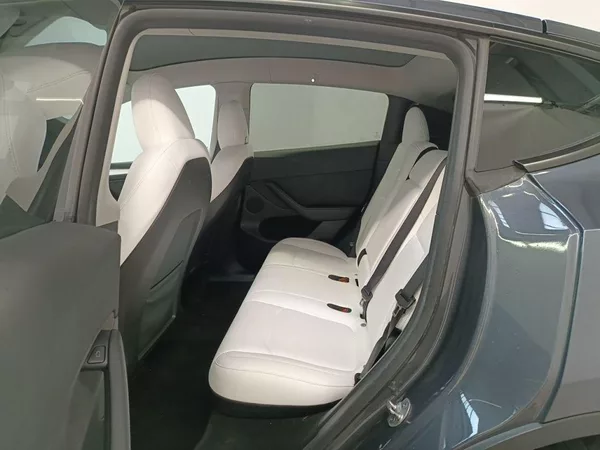 Tesla Model Y AWD Long Range PŘIPRAVUJEME - foto 7