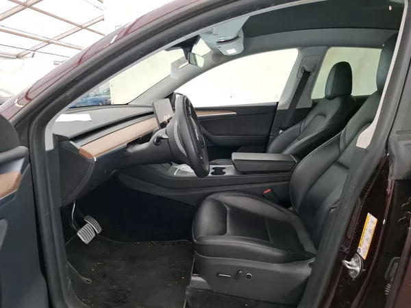Tesla Model Y PERFORMANCE PŘIPRAVUJEME - foto 6