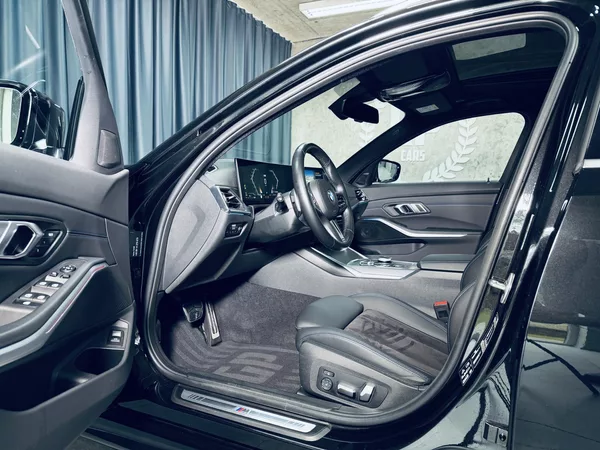 BMW Řada 3 330d*xDRIVE*M-PAKET*ZÁR*TAŽNÉ - foto 15