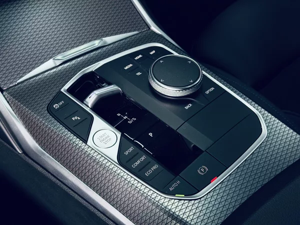 BMW Řada 3 330d*xDRIVE*M-PAKET*ZÁR*TAŽNÉ - foto 23