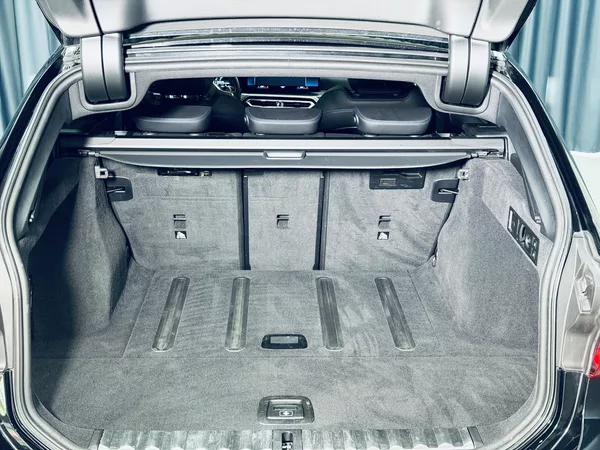 BMW Řada 3 330d*xDRIVE*M-PAKET*ZÁR*TAŽNÉ - foto 38