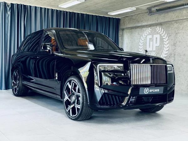 Rolls-Royce Cullinan Black B SHOOTING STARS BESPOKE