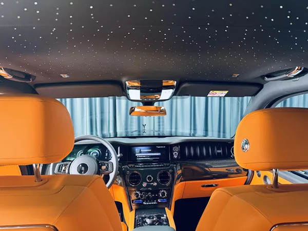 Rolls-Royce Cullinan Black B SHOOTING STARS BESPOKE - foto 39