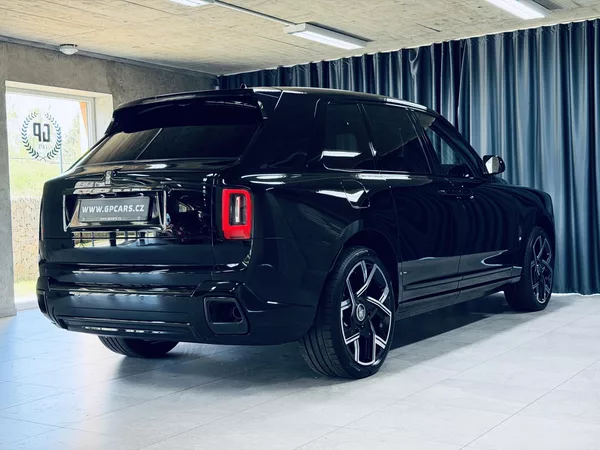 Rolls-Royce Cullinan Black B SHOOTING STARS BESPOKE - foto 6