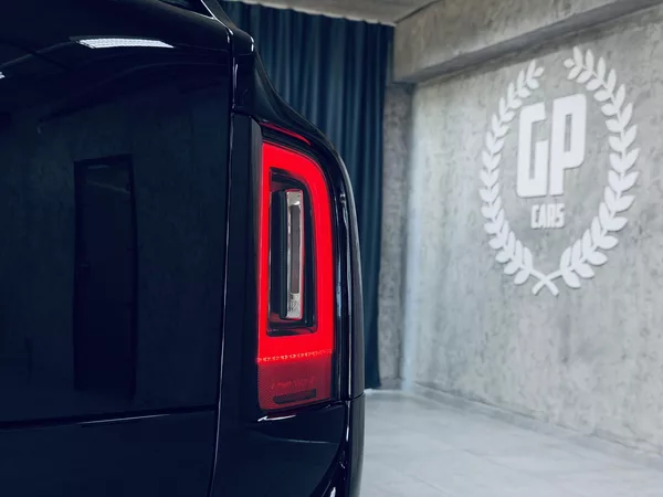 Rolls-Royce Cullinan Black B SHOOTING STARS BESPOKE - foto 9