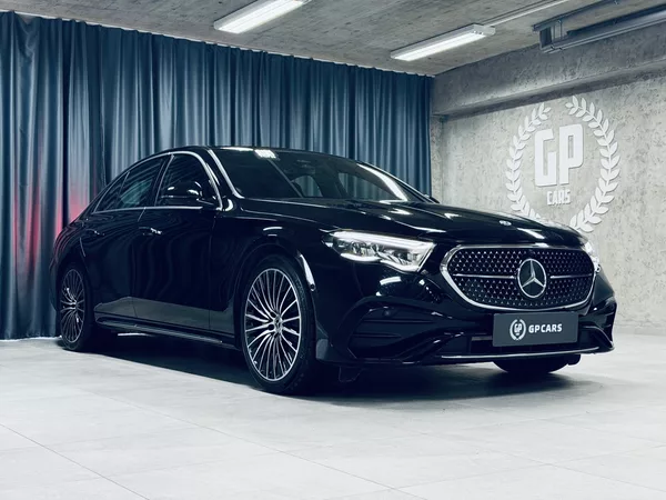 Mercedes-Benz Třídy E AMG*4M*AIR*ZÁR*NEZ.TOP*NAT.NAP