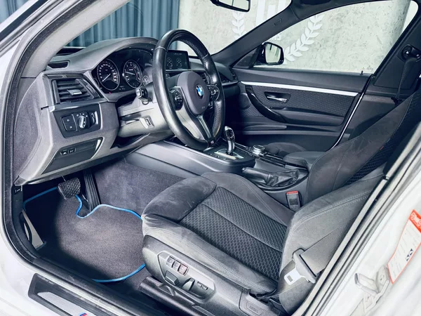 BMW Řada 3 335d*X-drive*M-packet*CZ* - foto 10