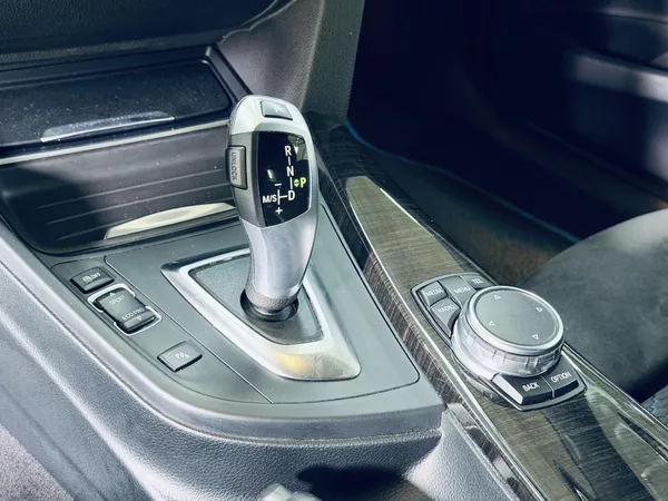 BMW Řada 3 335d*X-drive*M-packet*CZ* - foto 22