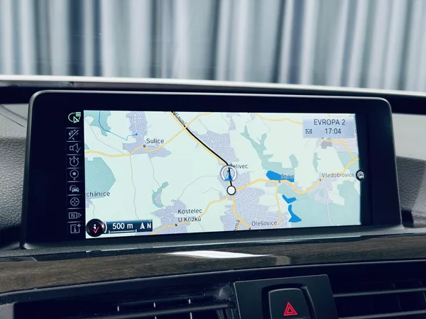 BMW Řada 3 335d*X-drive*M-packet*CZ* - foto 26