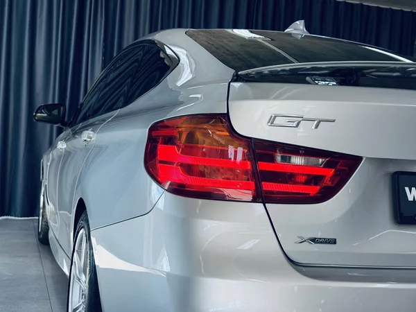BMW Řada 3 335d*X-drive*M-packet*CZ* - foto 8