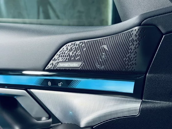 BMW Řada 5 520i*ZÁRUKA*TAŽNÉ*HARM&KARDON - foto 16