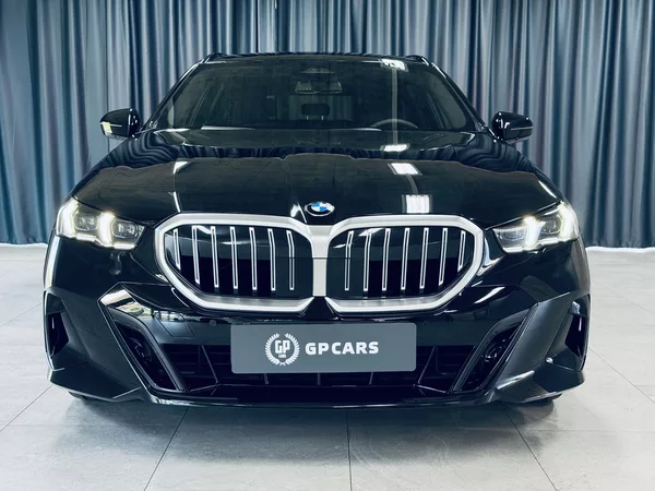 BMW Řada 5 520i*ZÁRUKA*TAŽNÉ*HARM&KARDON - foto 2