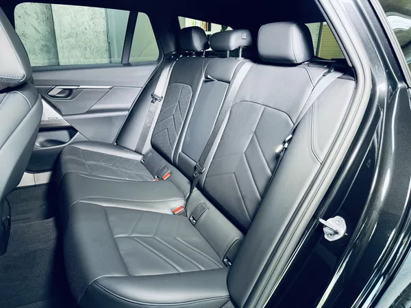BMW Řada 5 520i*ZÁRUKA*TAŽNÉ*HARM&KARDON - foto 37
