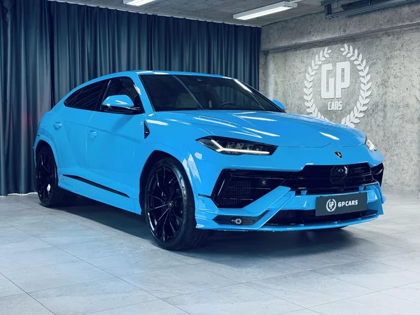 Lamborghini Urus S 23 MASAŽ HUD CARBON ZÁRUKA