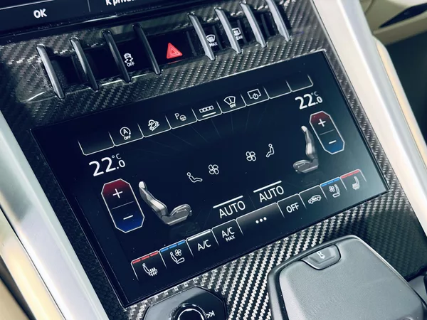 Lamborghini Urus S 23 MASAŽ HUD CARBON ZÁRUKA - foto 34