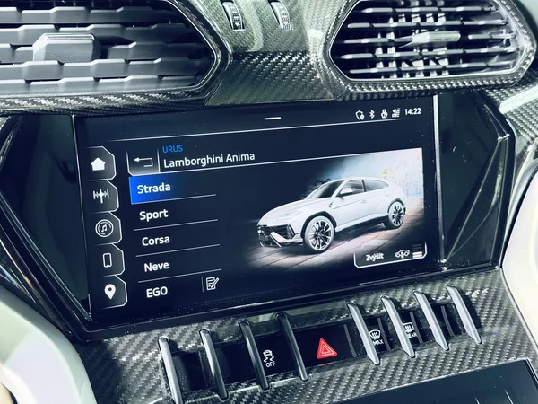 Lamborghini Urus S 23 MASAŽ HUD CARBON ZÁRUKA - foto 36