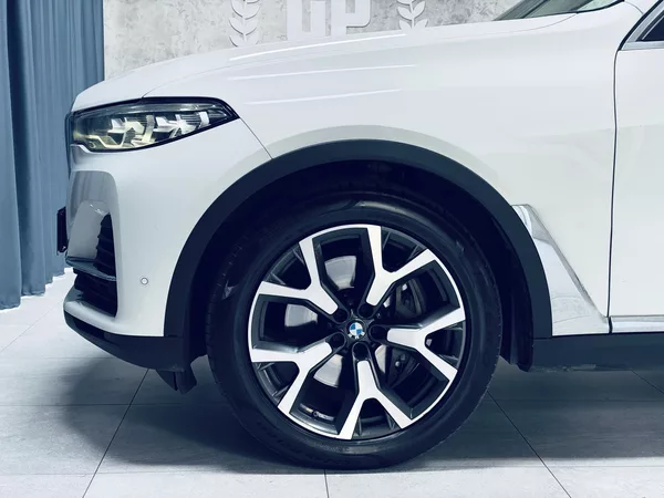 BMW X7 xDrive40d*SOFT*KEYLESS*PANO - foto 11