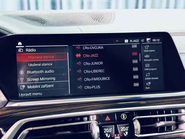 BMW X7 xDrive40d*SOFT*KEYLESS*PANO - foto 28