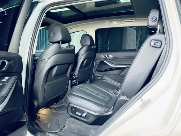 BMW X7 xDrive40d*SOFT*KEYLESS*PANO - foto 33
