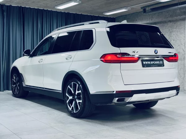BMW X7 xDrive40d*SOFT*KEYLESS*PANO - foto 5