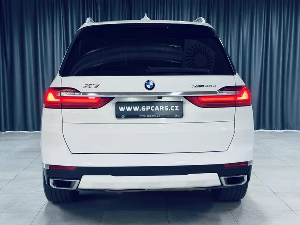 BMW X7 xDrive40d*SOFT*KEYLESS*PANO - foto 6