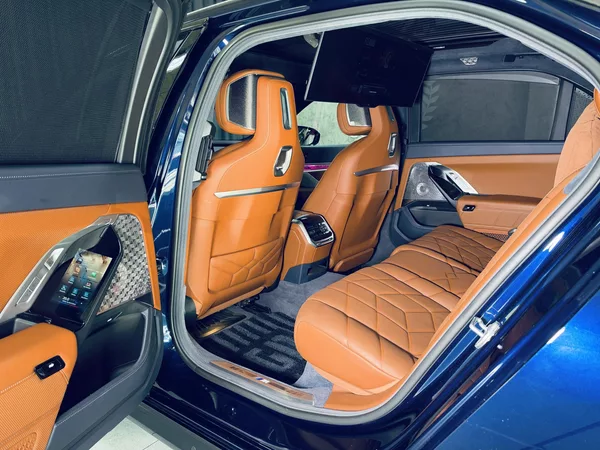 BMW Řada 7 750e*ZÁRUKA*TV*MAX.VÝBAVA - foto 35