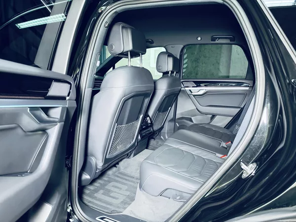 Volkswagen Touareg 3.0TDI*R-LINE*HUD*TAŽ*VZDUCH* - foto 30