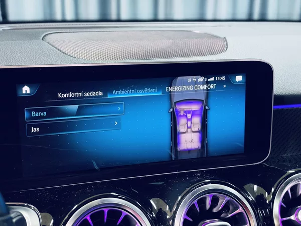Mercedes-Benz GLB 220d 4M AMG PANO HUD TAŽNÉ - foto 25