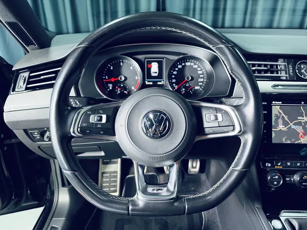 Volkswagen Passat 2.0TDI*R-LINE*CZ*LED*1.MAJ* - foto 20