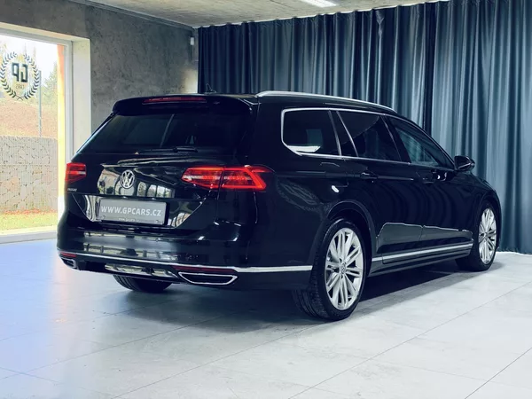 Volkswagen Passat 2.0TDI*R-LINE*CZ*LED*1.MAJ* - foto 7