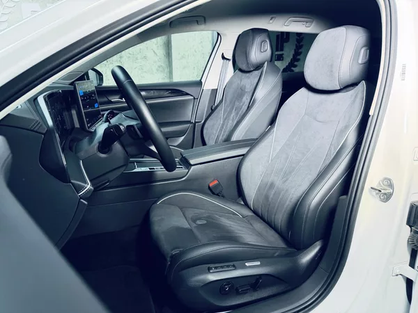 Volkswagen Passat 1.5Tsi*TAŽ*MASAŽE*360°KAMERY* - foto 16