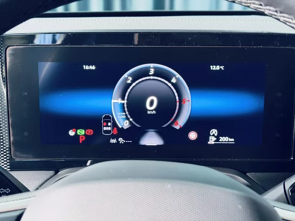 Volkswagen Passat 1.5Tsi*TAŽ*MASAŽE*360°KAMERY* - foto 21