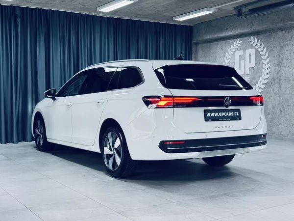 Volkswagen Passat 1.5Tsi*TAŽ*MASAŽE*360°KAMERY* - foto 5