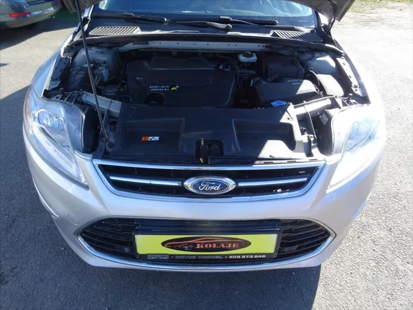Ford Mondeo 2,0 TDI 103 kW - foto 22