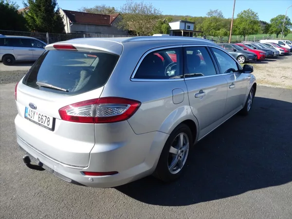 Ford Mondeo 2,0 TDI 103 kW - foto 4