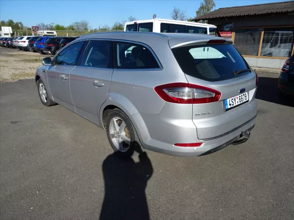 Ford Mondeo 2,0 TDI 103 kW - foto 7
