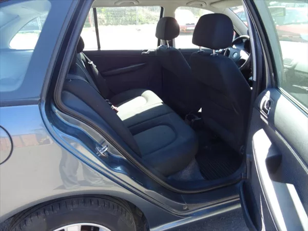 Škoda Fabia 1,4 - foto 13