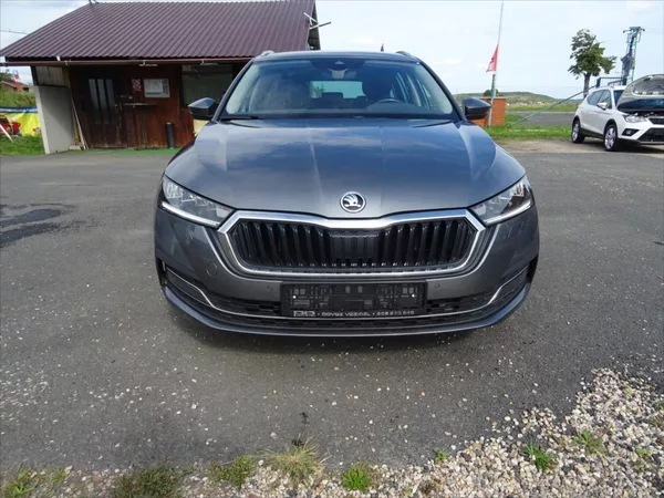 Škoda Octavia 1,0 TSI 81 kW Business - foto 2
