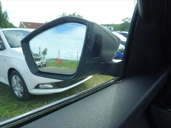 Škoda Octavia 1,0 TSI 81 kW Business - foto 25
