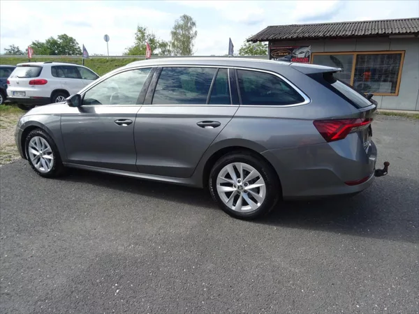 Škoda Octavia 1,0 TSI 81 kW Business - foto 5