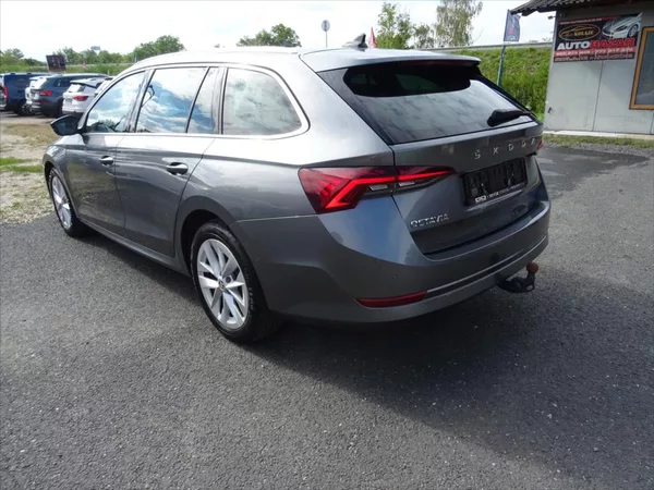 Škoda Octavia 1,0 TSI 81 kW Business - foto 6