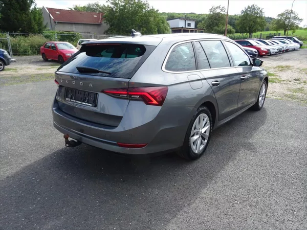 Škoda Octavia 1,0 TSI 81 kW Business - foto 7