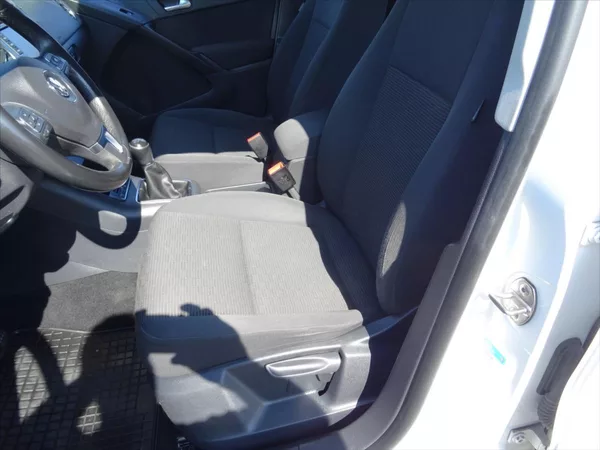 Volkswagen Tiguan 1,4 Koupen v ČR 1.Majitel - foto 15