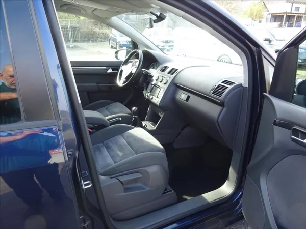 Volkswagen Touran 1,2 TSi 77 kW - foto 11
