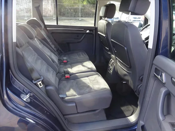 Volkswagen Touran 1,2 TSi 77 kW - foto 12