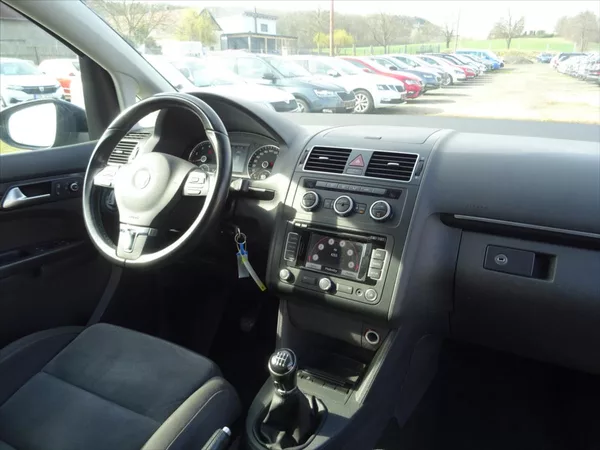 Volkswagen Touran 1,2 TSi 77 kW - foto 13