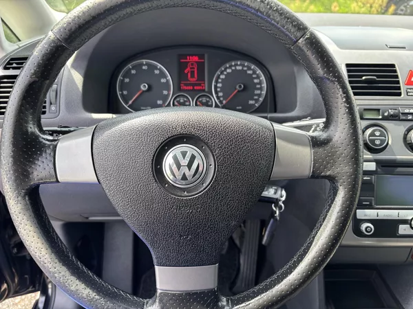 Volkswagen Touran 1.4 TSI Cross - foto 19